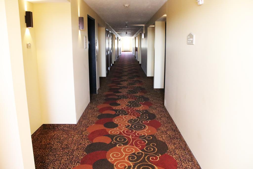 The Edgewood Hotel And Suites Fairbury Eksteriør billede